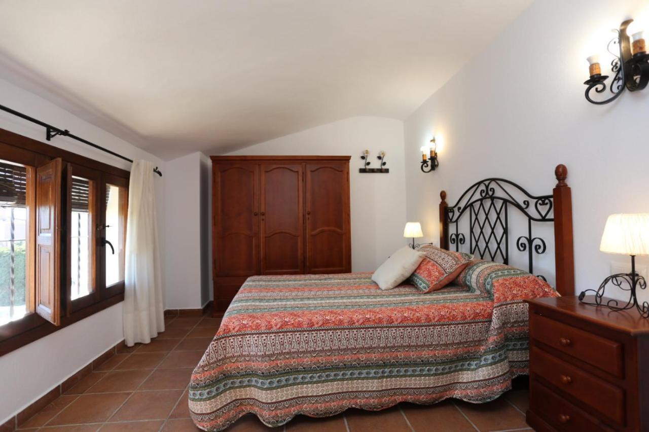 Albara Guest House Конил-де-ла-Фронтера Екстериор снимка