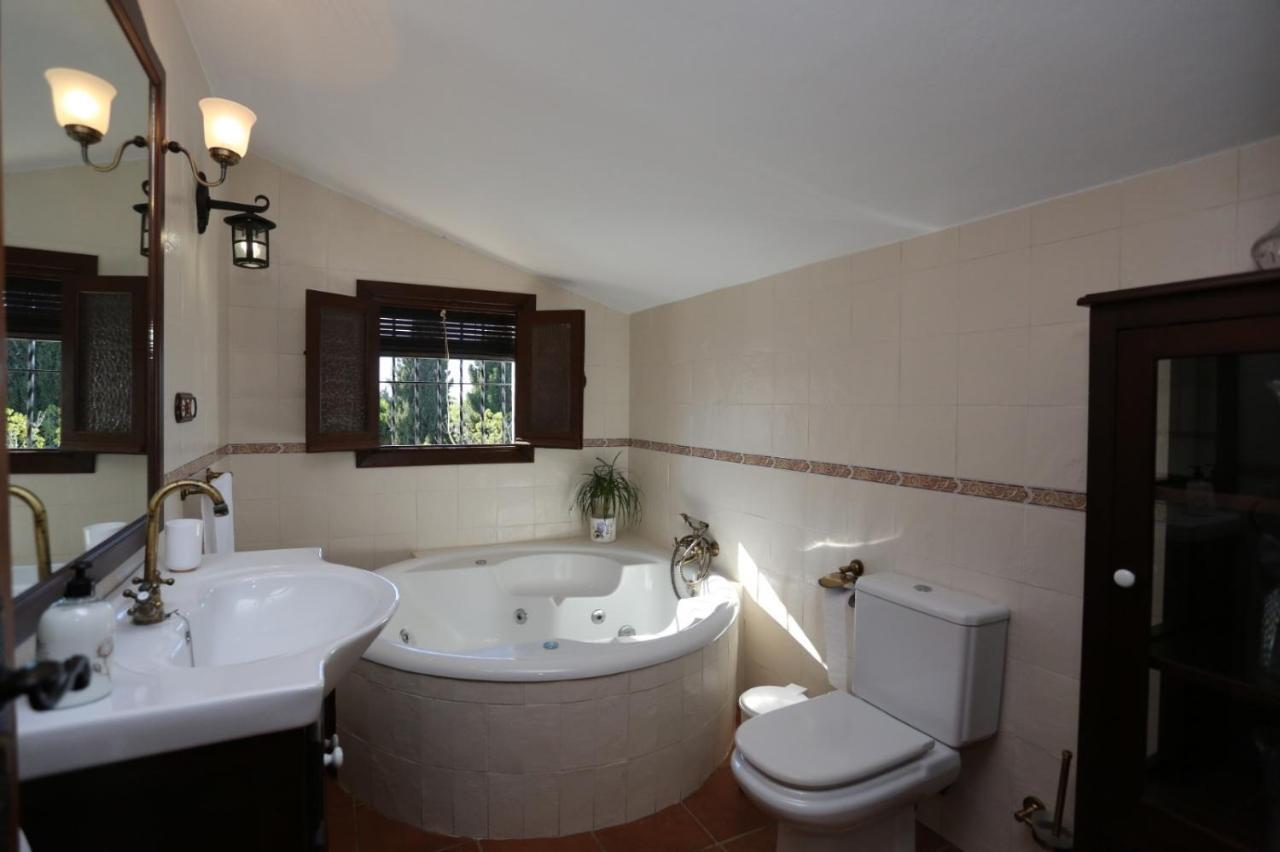 Albara Guest House Конил-де-ла-Фронтера Екстериор снимка